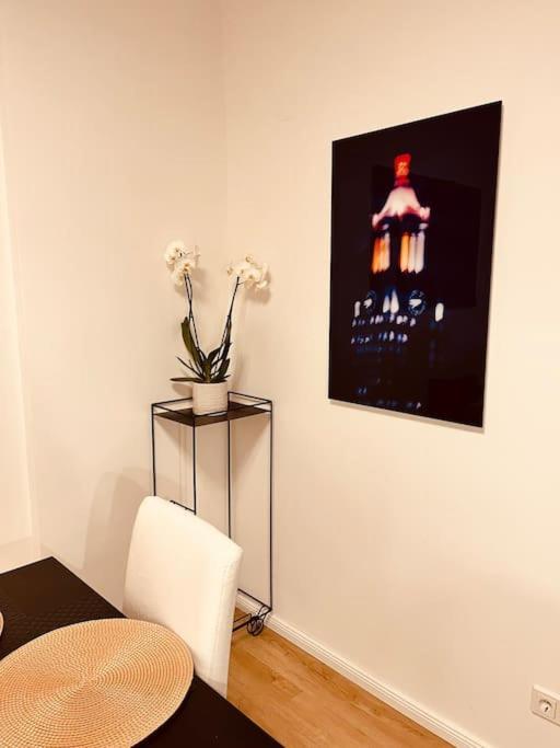 Raum2Go - No1 Modernes Ruhiges 2-Schlafzimmer Apartment City & Park Βιζμπάντεν Εξωτερικό φωτογραφία