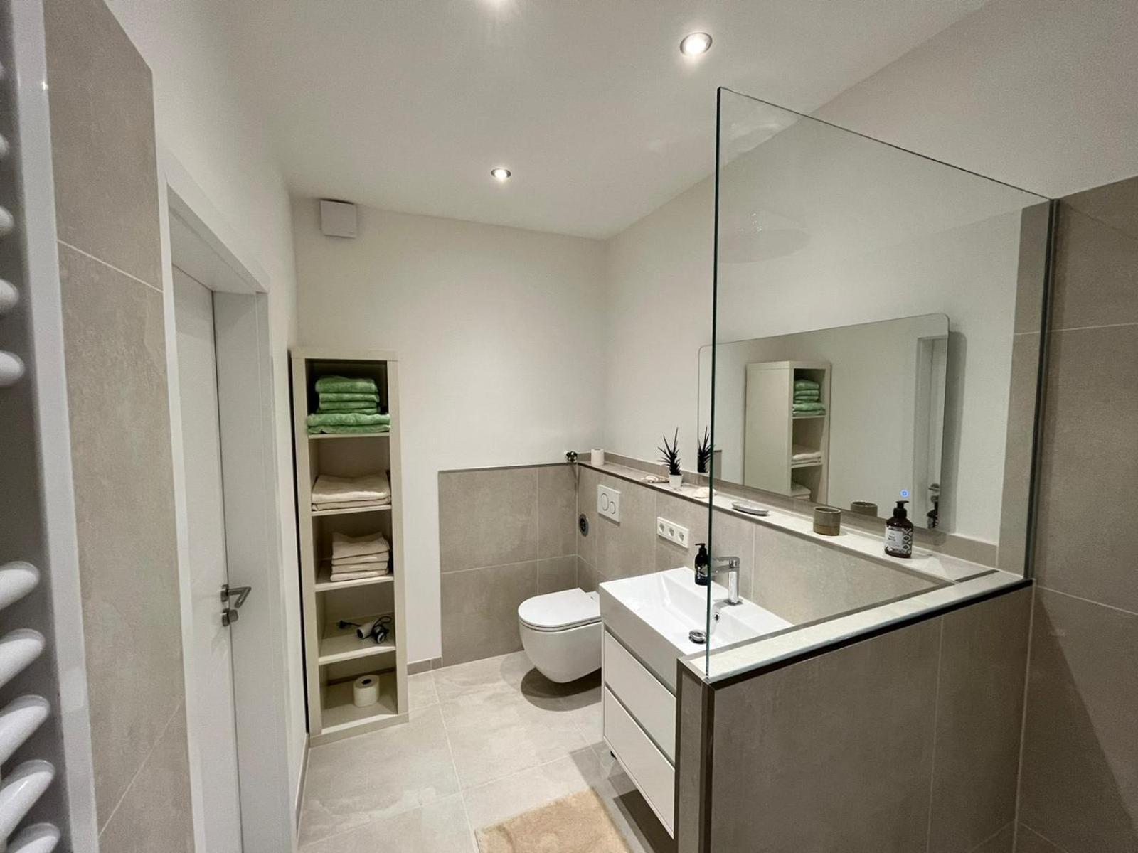 Raum2Go - No1 Modernes Ruhiges 2-Schlafzimmer Apartment City & Park Βιζμπάντεν Εξωτερικό φωτογραφία